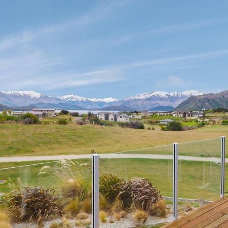 Infinity And Beyond Villa Wanaka Exteriör bild